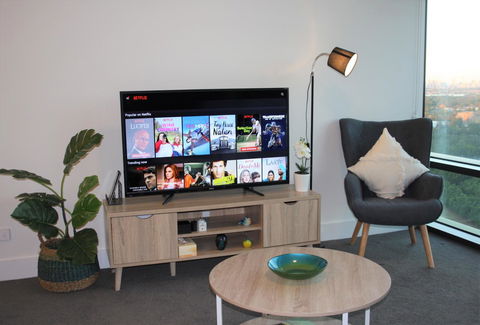 Stunning Views Sydney Olympic Park - Gold Coast 4U 5
