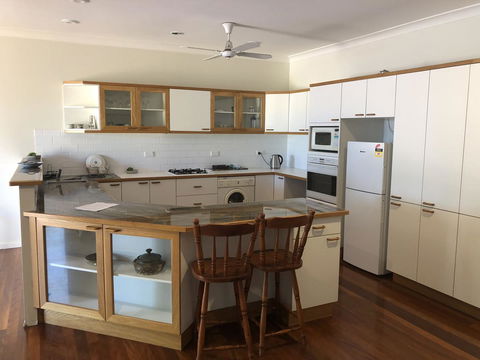 Squid\'s Ink Motel - Gold Coast 4U 16