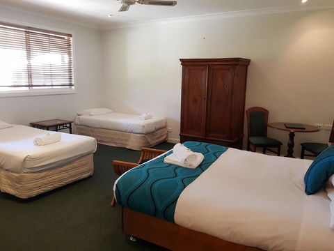 Squid\'s Ink Motel - Gold Coast 4U 9