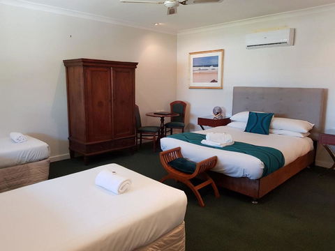 Squid\'s Ink Motel - Gold Coast 4U 7