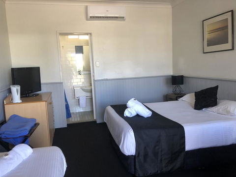 Squid\'s Ink Motel - Gold Coast 4U 39
