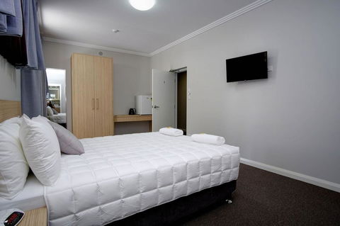 Lakes And Ocean Hotel Forster - Gold Coast 4U 15
