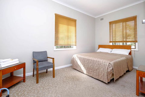 Lakes And Ocean Hotel Forster - Gold Coast 4U 8