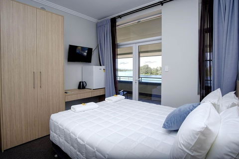 Lakes And Ocean Hotel Forster - Gold Coast 4U 30