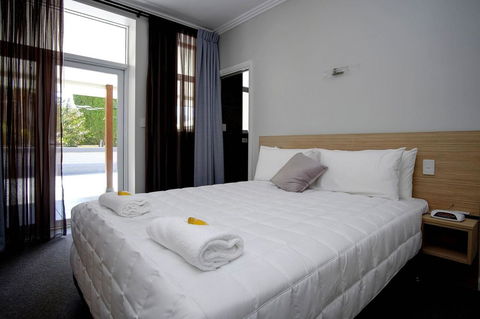 Lakes And Ocean Hotel Forster - Gold Coast 4U 20