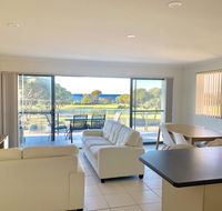 Seachange 3 - Gold Coast 4U