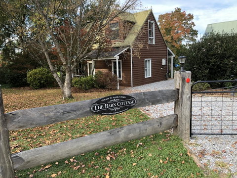 Arcadia - The Barn Cottage & Rosehill Cottage - Accommodation Gold Coast 1