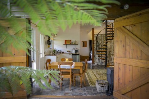 Arcadia - The Barn Cottage & Rosehill Cottage - Accommodation Gold Coast 9