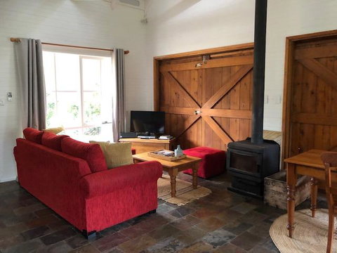 Arcadia - The Barn Cottage & Rosehill Cottage - Accommodation Gold Coast 10