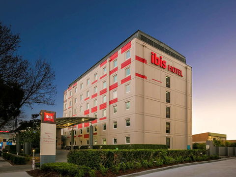 Ibis Sydney Airport - 1 Gold Coast 3