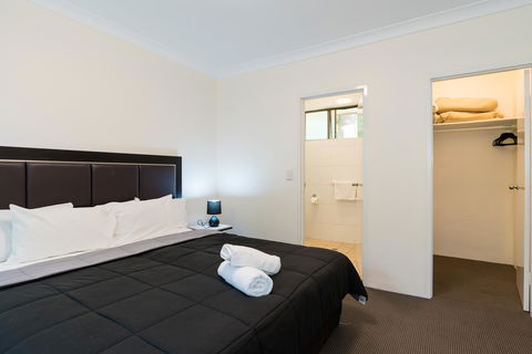 Eastwood Furnished Apartments - Gold Coast 4U 6