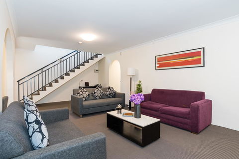 Eastwood Furnished Apartments - Gold Coast 4U 3
