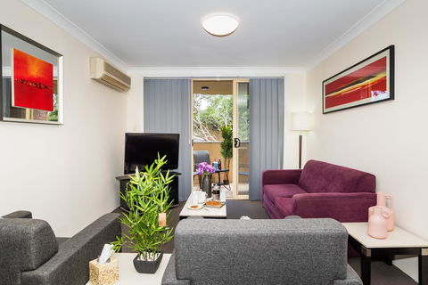 Eastwood Furnished Apartments - Gold Coast 4U 1