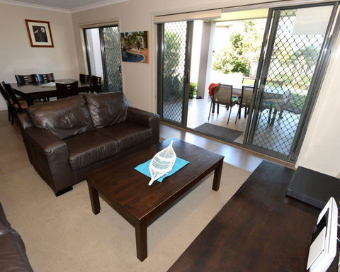 Yarrawonga Waterfront Apartments - Gold Coast 4U 13