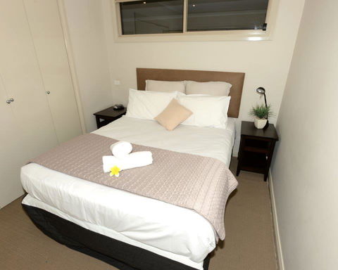 Yarrawonga Waterfront Apartments - Gold Coast 4U 16