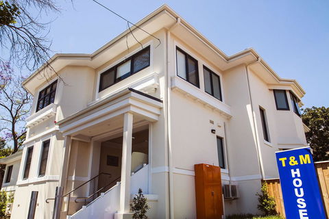T&M HOUSE - Accommodation Gold Coast 40