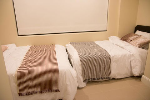 T&M HOUSE - Accommodation Gold Coast 30