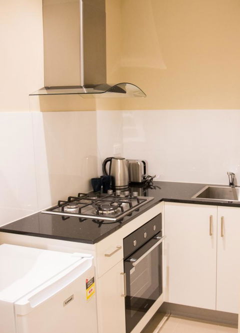 T&M HOUSE - Accommodation Gold Coast 13