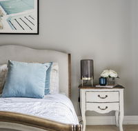 The Spa Cottage with HotTub Netflix  Stan - Gold Coast 4U