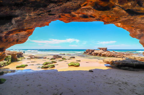 Coastal Horizons Beach House - Gold Coast 4U 1