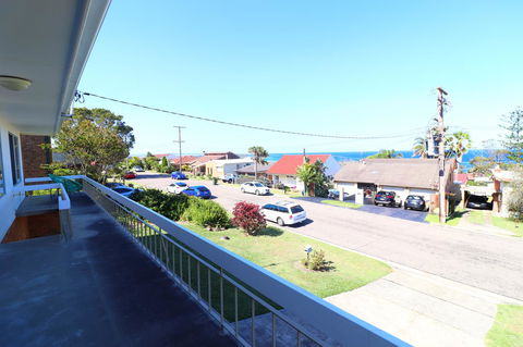 Coastal Horizons Beach House - Gold Coast 4U 9