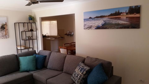 Twin Palms Holiday House At Lighthouse - Gold Coast 4U 9