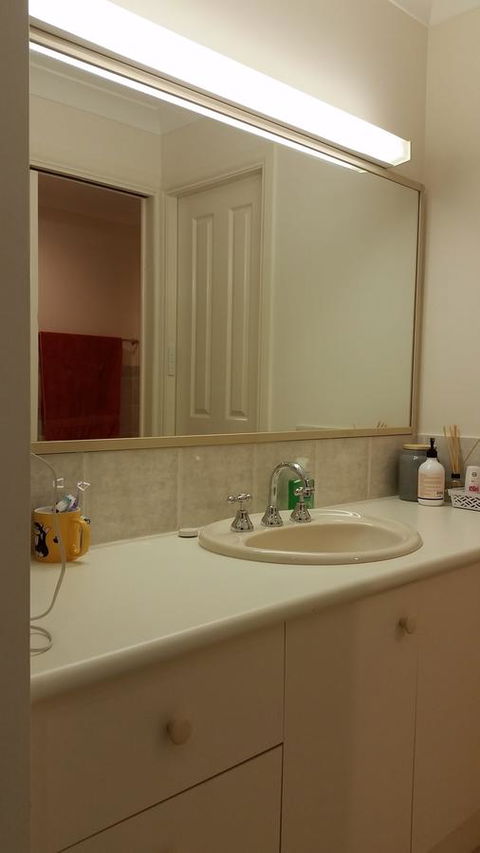 Twin Palms Holiday House At Lighthouse - Gold Coast 4U 11