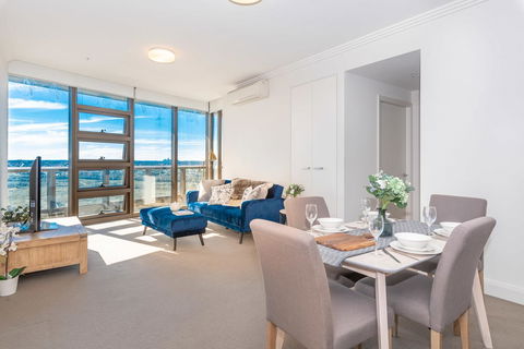 Olympic Park Sunshine 2 Bedrooms Apts With Private Parking - Gold Coast 4U 25