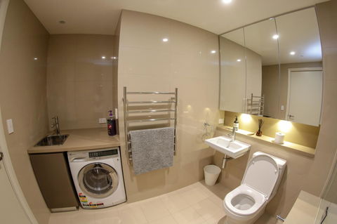 Olympic Park Sunshine 2 Bedrooms Apts With Private Parking - Gold Coast 4U 16