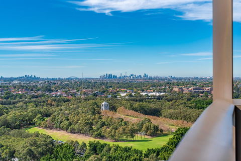 Olympic Park Sunshine 2 Bedrooms Apts With Private Parking - Gold Coast 4U 20