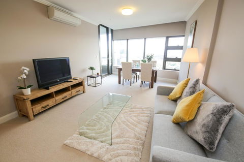 Olympic Park Sunshine 2 Bedrooms Apts With Private Parking - Gold Coast 4U 13