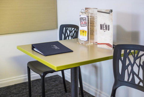 Boomerang Hotel - Accommodation Gold Coast 13