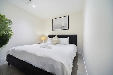 Luxury Home Hotel Next To Darling Harbour - Gold Coast 4U 4