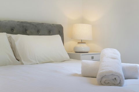 Luxury Home Hotel Next To Darling Harbour - Gold Coast 4U 7