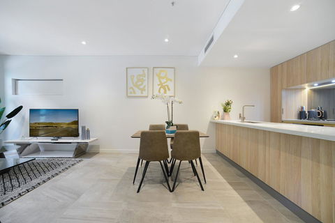 Luxury Home Hotel Next To Darling Harbour - Gold Coast 4U 2