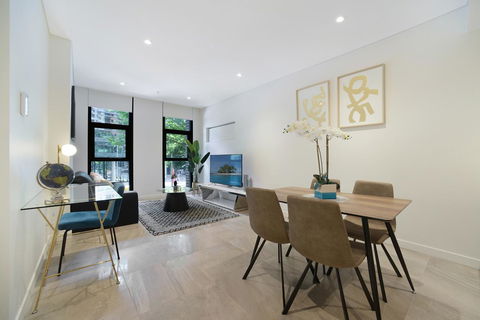 Luxury Home Hotel Next To Darling Harbour - Gold Coast 4U 8