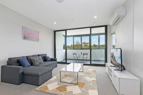 Stylish And Neat Two Bed Apartment In Wentworth Point - Gold Coast 4U 0