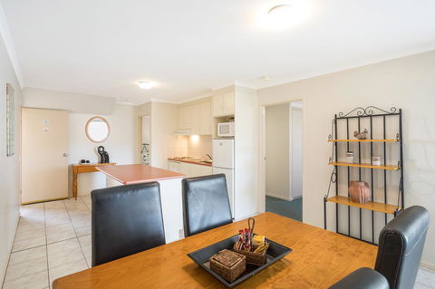 Black Dolphin Resort Motel & Apartments - Accommodation Gold Coast 4