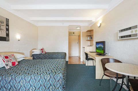 Black Dolphin Resort Motel & Apartments - Accommodation Gold Coast 12
