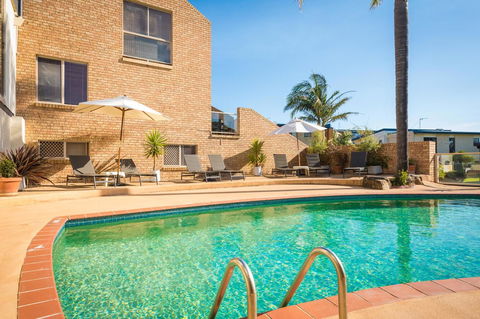 Black Dolphin Resort Motel & Apartments - Accommodation Gold Coast 20