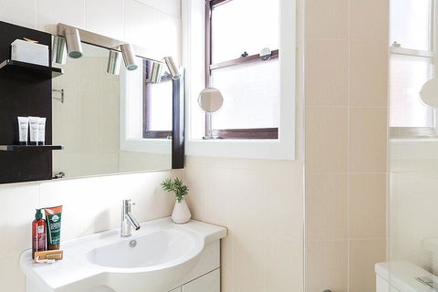 Jet Flamingo - Accommodation Gold Coast 7