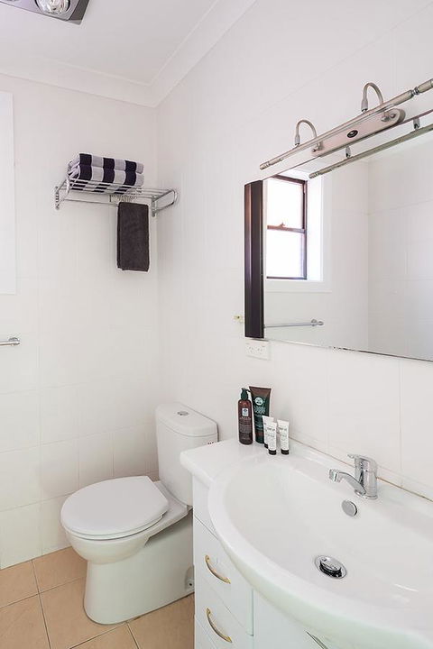 Jet Flamingo - Accommodation Gold Coast 2