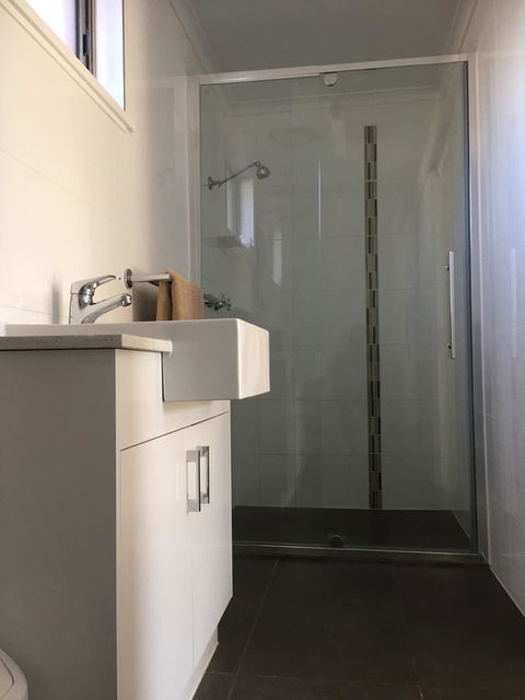 Deniliquin Motel - 1 Gold Coast 10