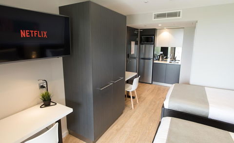 Studio 8 Residences - Adults Only - Gold Coast 4U 4