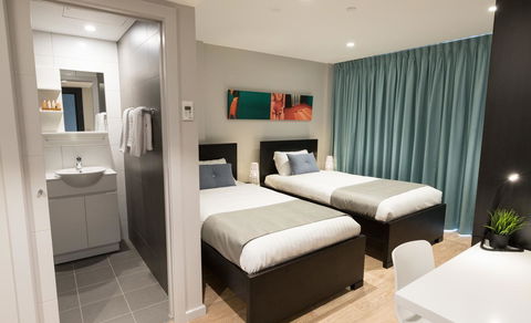 Studio 8 Residences - Adults Only - Gold Coast 4U 2