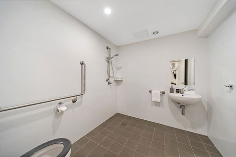 Carlton Suites - Gold Coast 4U 5