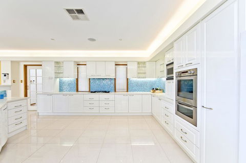 One Mile Mansion - Private Coastal Retreat FREE FAMILY ADVENTURE PASS - Gold Coast 4U 2