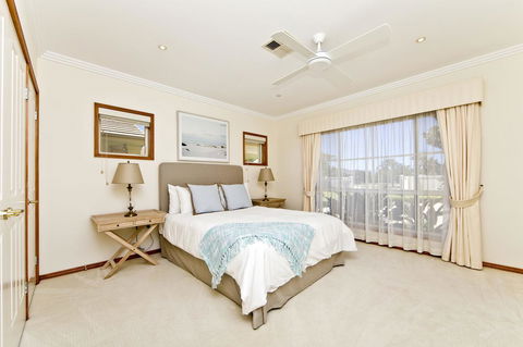 One Mile Mansion - Private Coastal Retreat FREE FAMILY ADVENTURE PASS - Gold Coast 4U 15