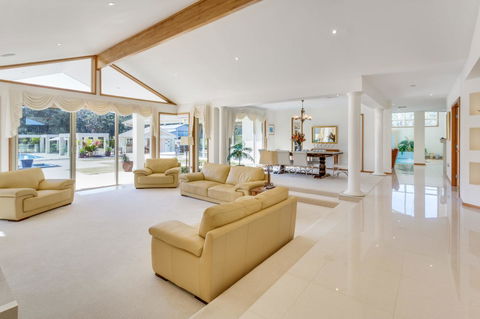 One Mile Mansion - Private Coastal Retreat FREE FAMILY ADVENTURE PASS - Gold Coast 4U 12