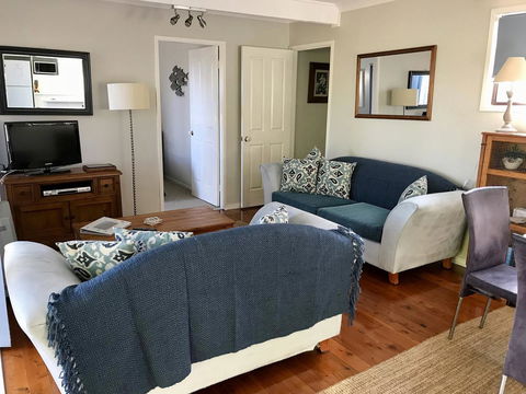 Lakeview Cottage - Gold Coast 4U 8